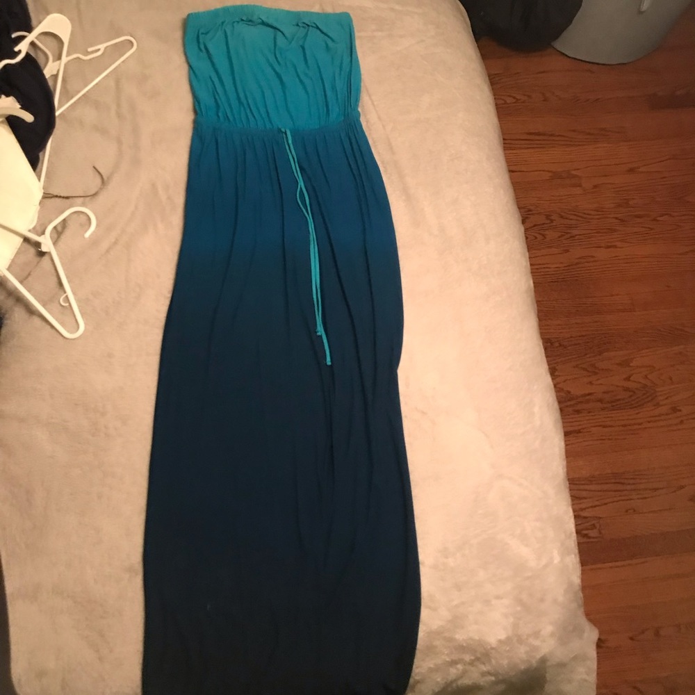 Strapless Ombré blue maxi dress